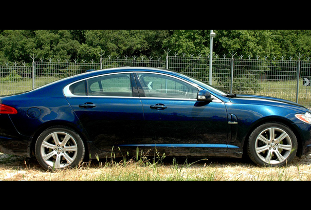 Autonoleggio Jaguar-Noleggio Limousine Roma